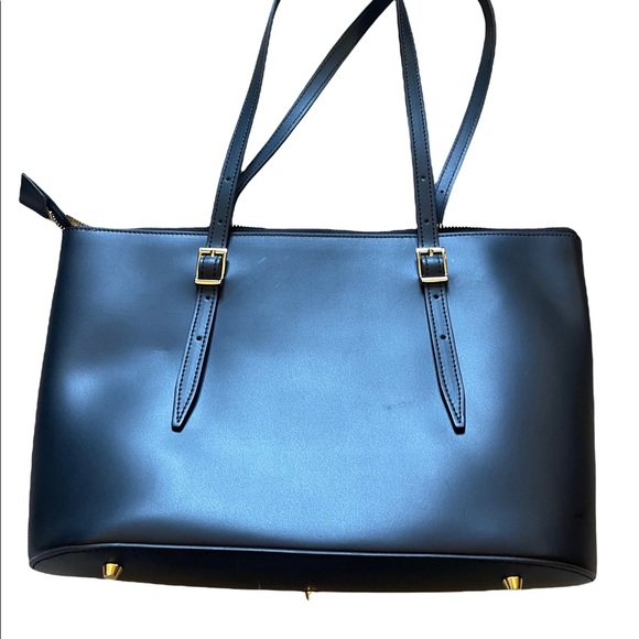 Tuscany smooth leather bag in excellent condition. - Picture 3 of 7